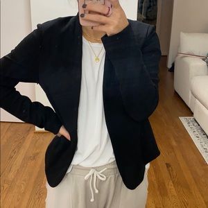 Black Lightweight Women’s Blazer